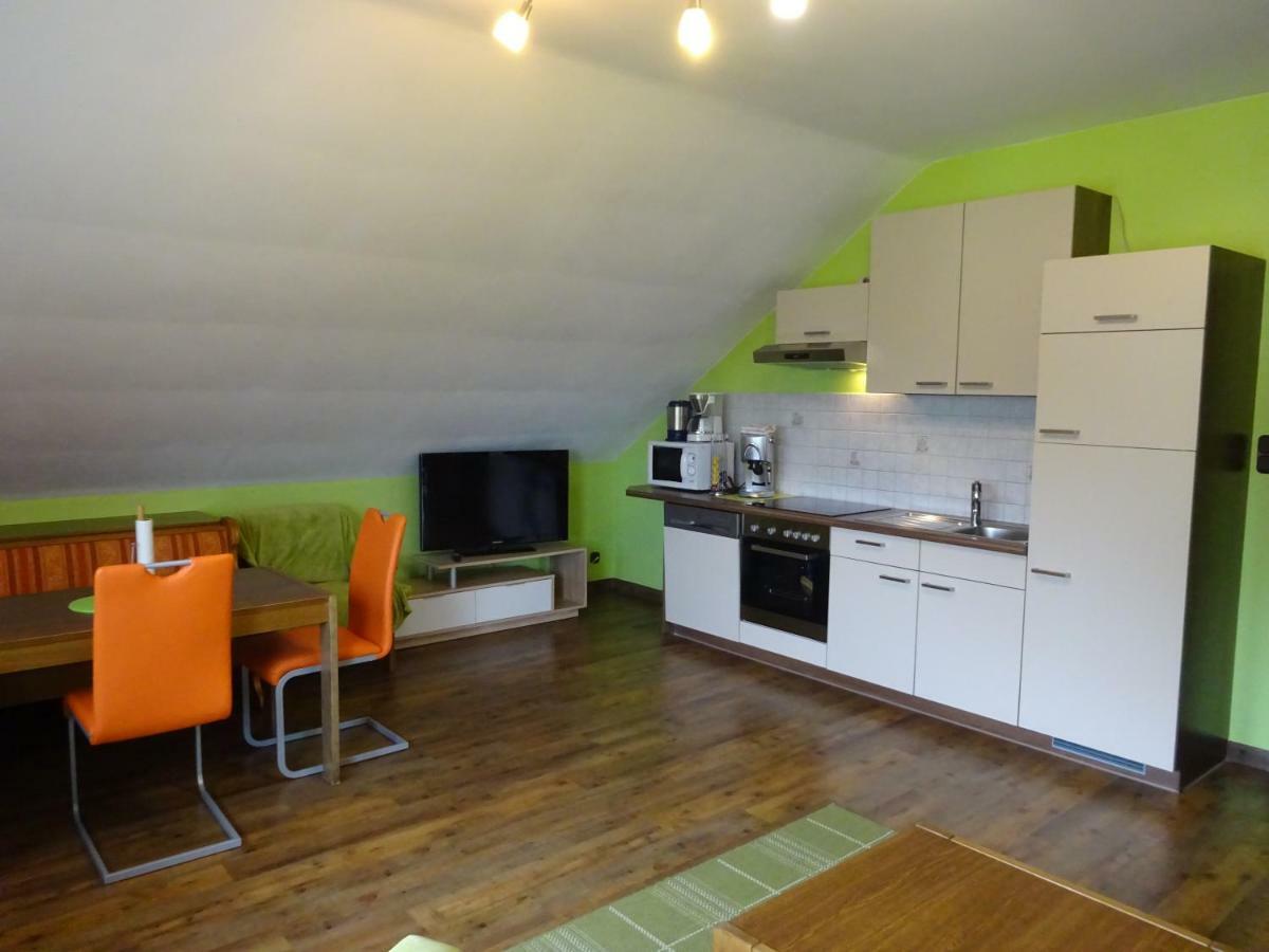 Appartement - Ferienwohnungen - Gaestehaus Gabriele Дроболлах-ам-Фаакер-Зее Экстерьер фото